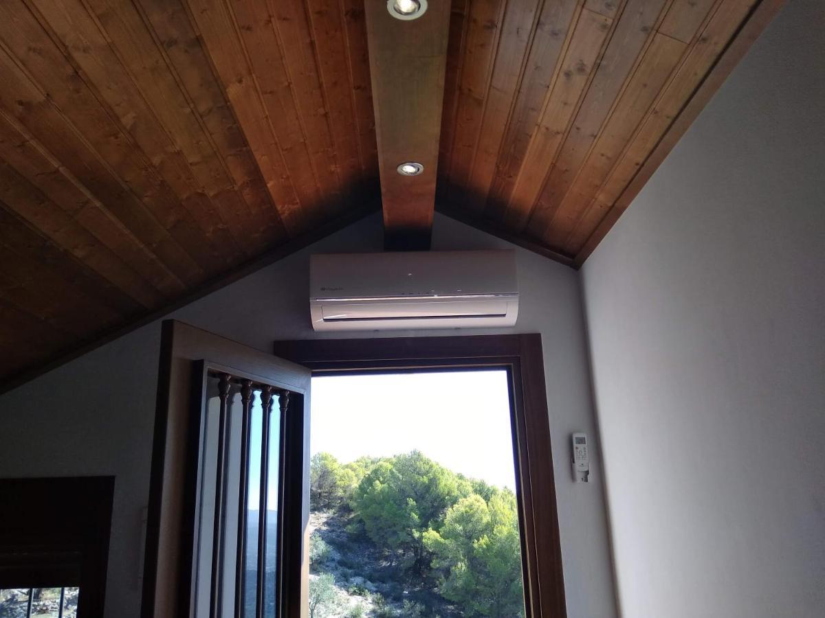 Casa Rural La Revuelta Con Las Mejores Vistas A La Naturaleza Yunquera Exterior foto
